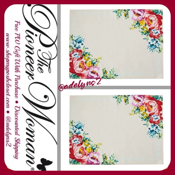 🌺 New Pioneer Woman Sweet Romance Blossom Placemats, Set of 2 - Picture 4 of 9